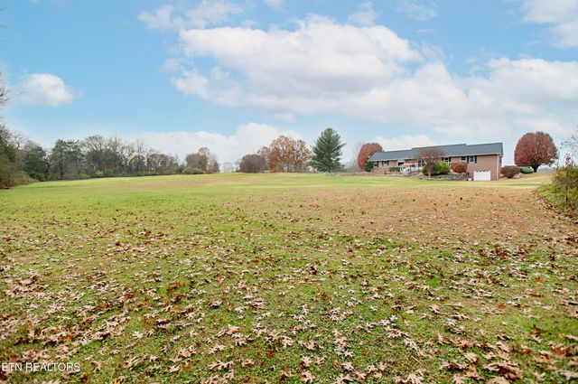 5518 W Beaver Creek Drive, Powell, TN 37849