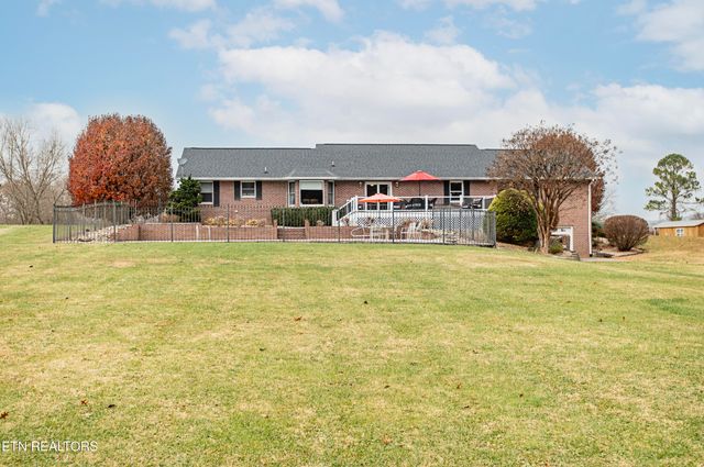 5518 W Beaver Creek Drive, Powell, TN 37849