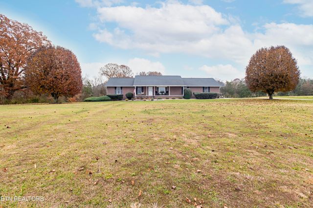 5518 W Beaver Creek Drive, Powell, TN 37849