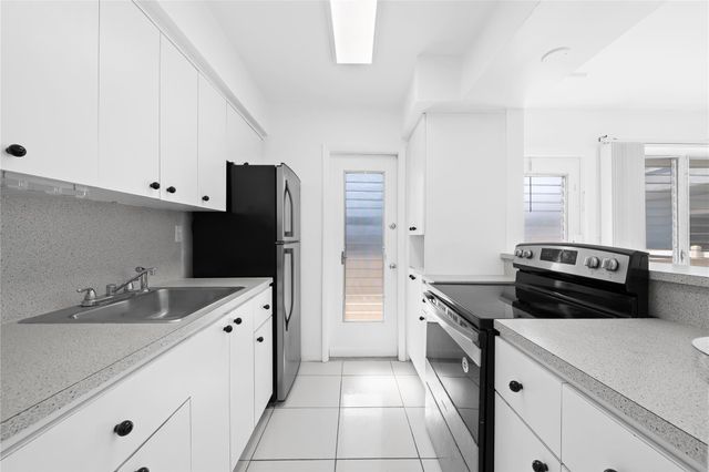 2700 NE 135 St 34, North Miami, FL 33181