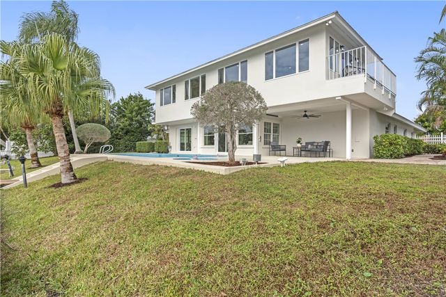 25 Park Avenue, Vero Beach, FL 32960