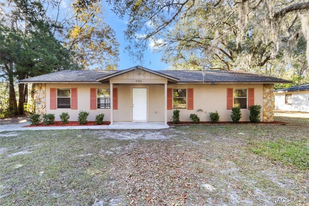 9780 W Tennessee Lane, Crystal River, FL 34428