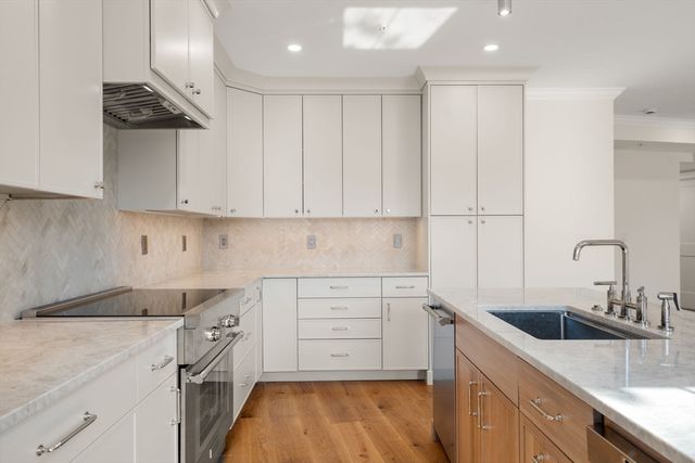 34 Vinton Street FL3, Boston, MA 02127