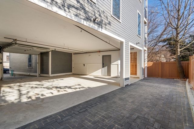 34 Vinton Street FL3, Boston, MA 02127