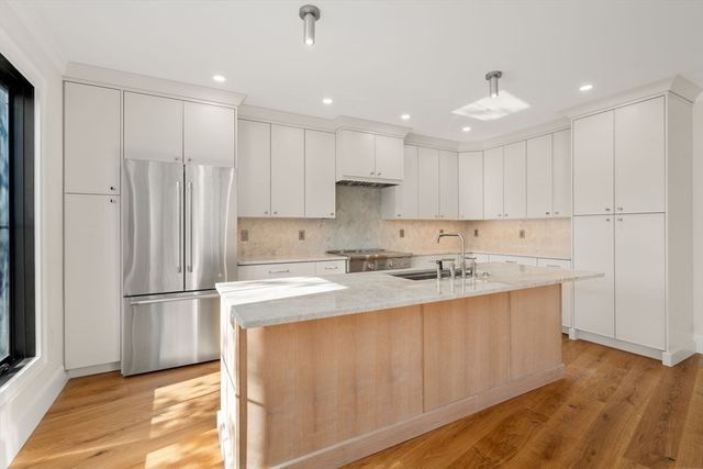 34 Vinton Street FL3, Boston, MA 02127