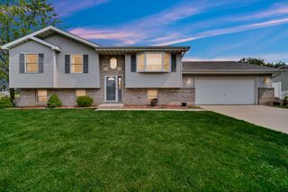 662 Seminole Drive, Lowell, IN 46356