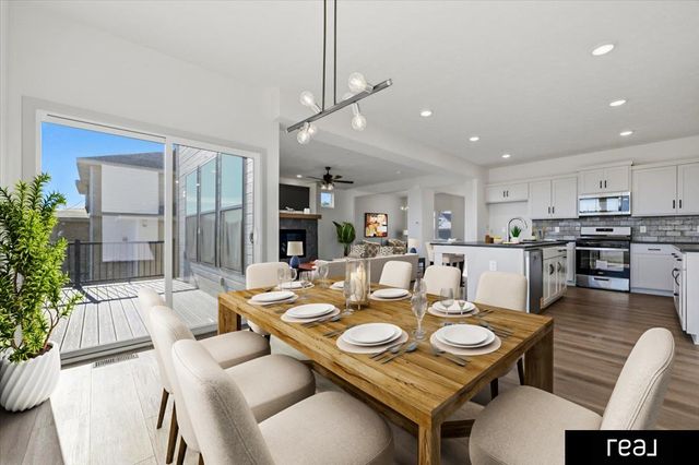 10415 S 191 Avenue, Omaha, NE 68136