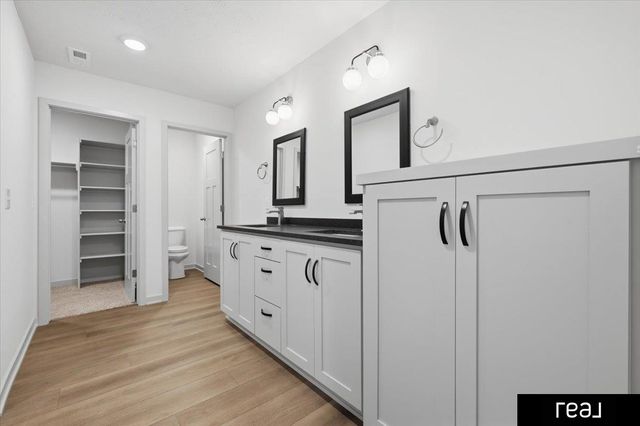 10415 S 191 Avenue, Omaha, NE 68136