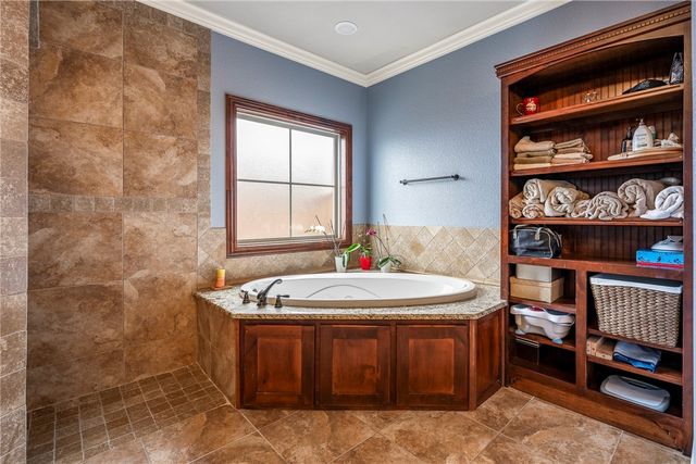 1502 NE Greenbrier Court, Bentonville, AR 72712