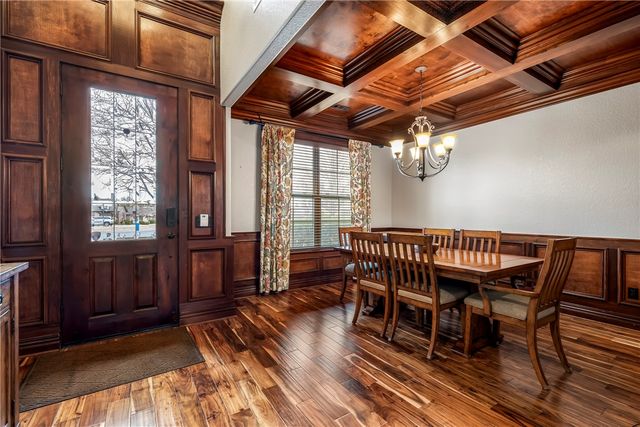 1502 NE Greenbrier Court, Bentonville, AR 72712