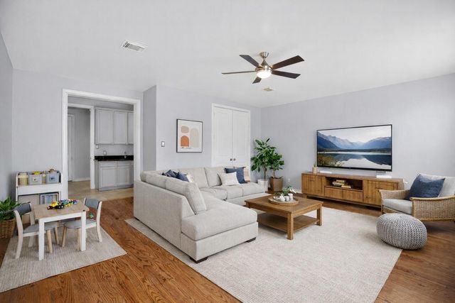 5719 Darling Street, Houston, TX 77007