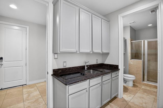 5719 Darling Street, Houston, TX 77007