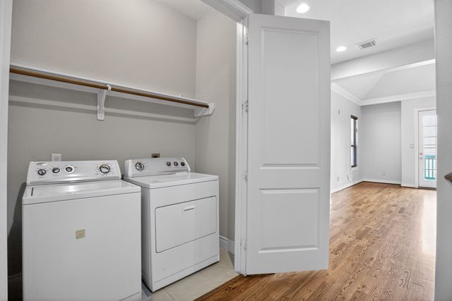 5719 Darling Street, Houston, TX 77007