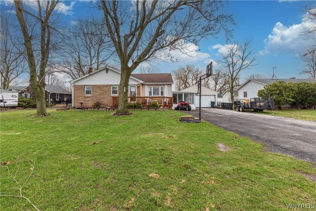 6795 Nash Road, Wheatfield, NY 14120