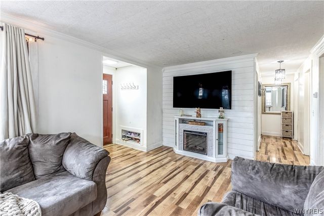 6795 Nash Road, Wheatfield, NY 14120