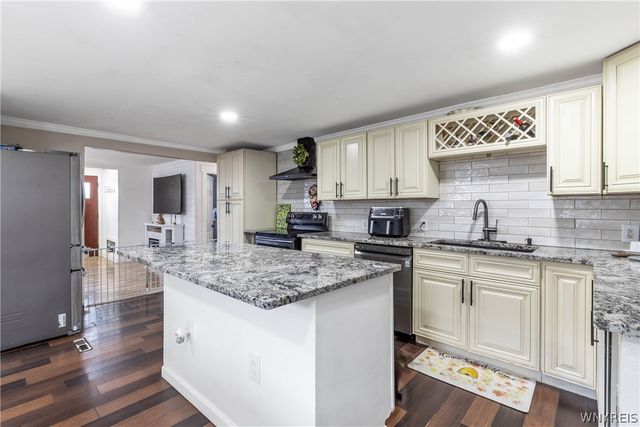 6795 Nash Road, Wheatfield, NY 14120
