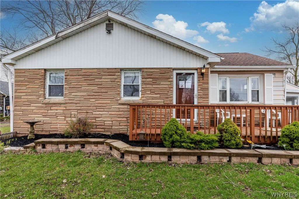 6795 Nash Road, Wheatfield, NY 14120