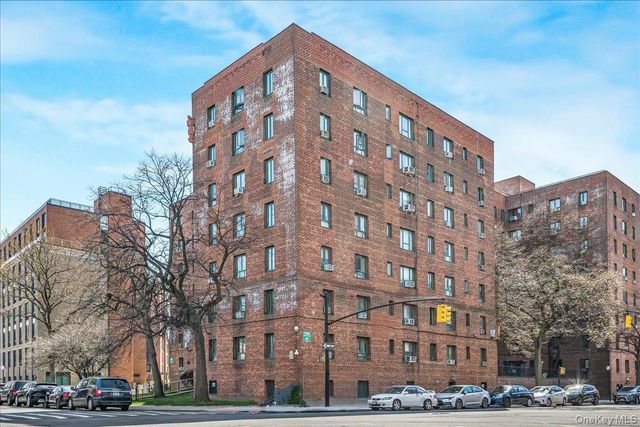 1700 Metropolitan Avenue 4F, Bronx, NY 10462