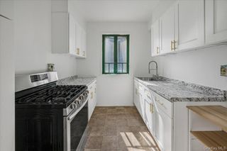 1700 Metropolitan Avenue 4F, Bronx, NY 10462