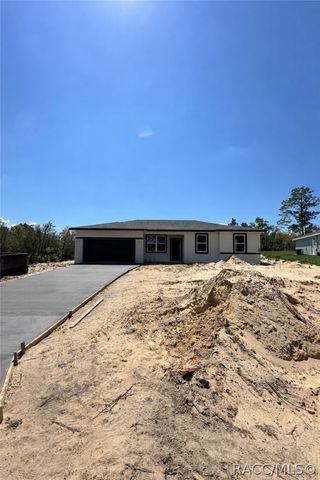 2520 W Windchime Loop, Dunnellon, FL 34434