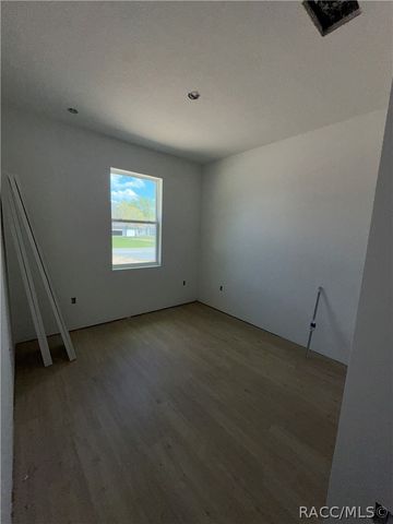 2520 W Windchime Loop, Dunnellon, FL 34434