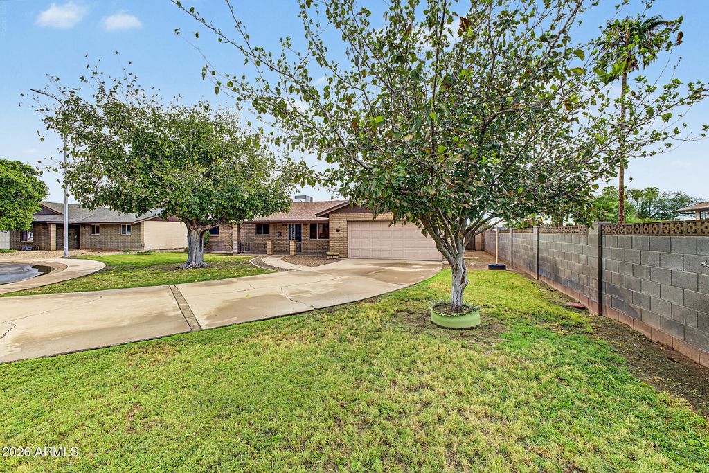 700 N KAREN Drive, Chandler, AZ 85224 — photo 3