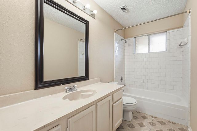 16623 Red Gully Drive, Sugar Land, TX 77498