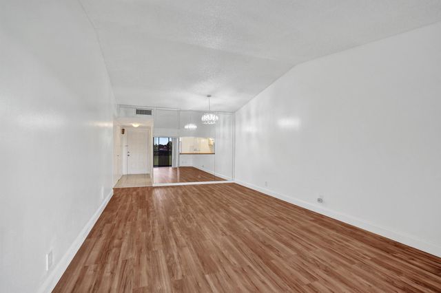 3011 Holiday Springs Boulevard 206, Margate, FL 33063