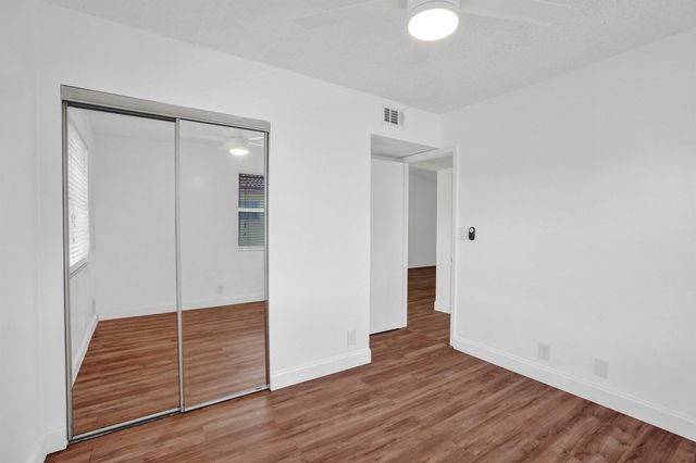3011 Holiday Springs Boulevard 206, Margate, FL 33063