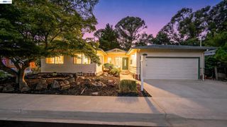 3404 Saddle Dr, Hayward, CA 94541
