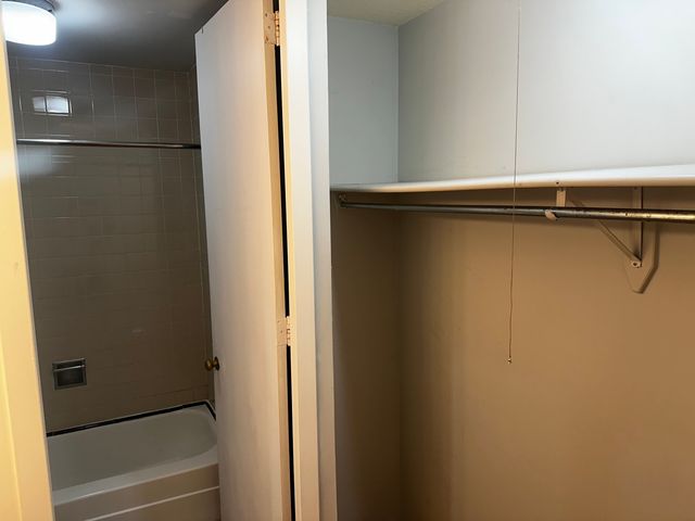 6700 S South Shore Drive 3K, Chicago, IL 60649