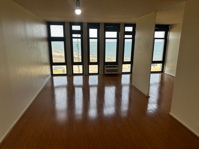 6700 S South Shore Drive 3K, Chicago, IL 60649