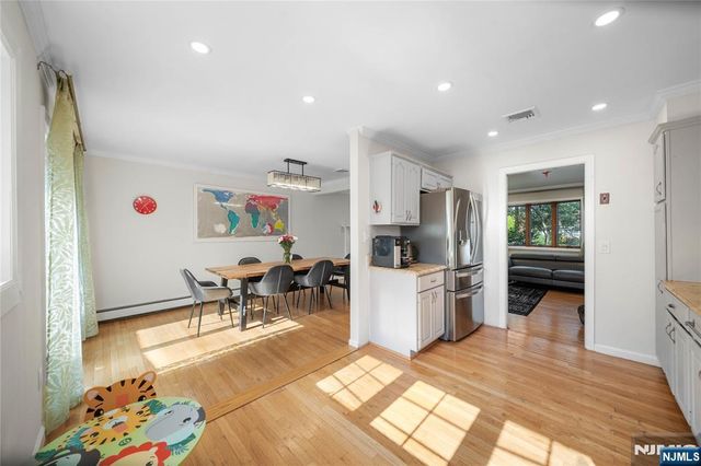 1 Hazley Court, Rochelle Park, NJ 07662