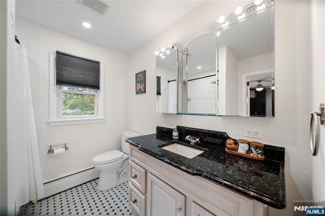 1 Hazley Court, Rochelle Park, NJ 07662