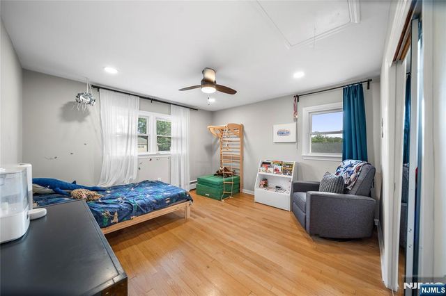 1 Hazley Court, Rochelle Park, NJ 07662