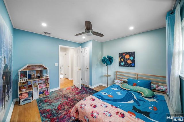 1 Hazley Court, Rochelle Park, NJ 07662