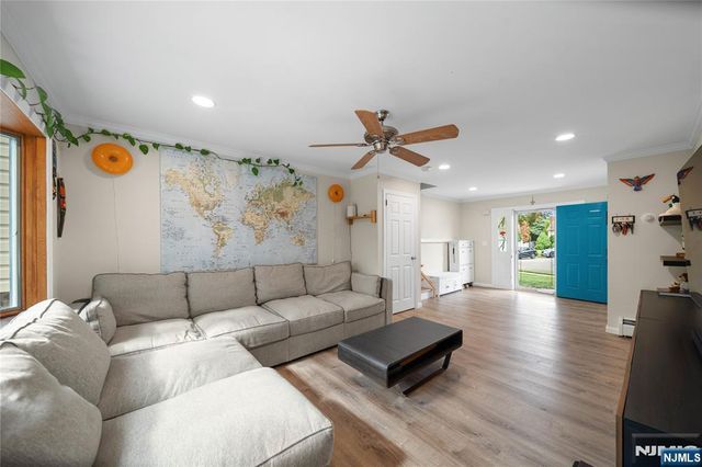 1 Hazley Court, Rochelle Park, NJ 07662