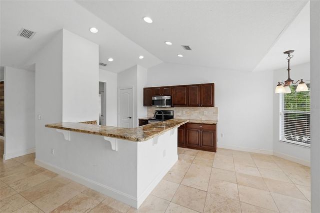 1845 FARRINGTON DRIVE, Lakeland, FL 33809