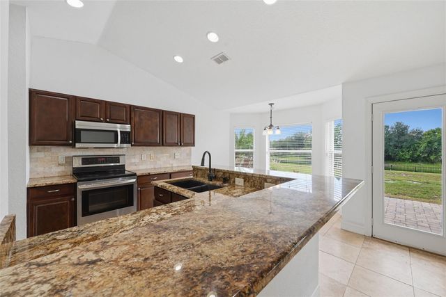 1845 FARRINGTON DRIVE, Lakeland, FL 33809