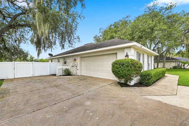 1845 FARRINGTON DRIVE, Lakeland, FL 33809