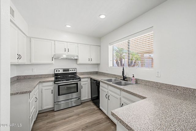 2319 E CAROL Avenue, Mesa, AZ 85204