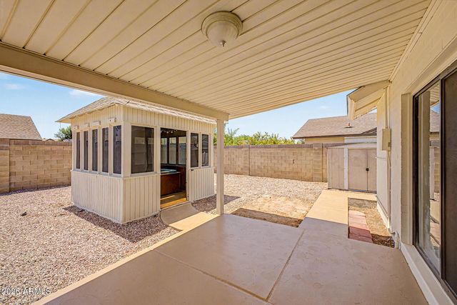 2319 E CAROL Avenue, Mesa, AZ 85204