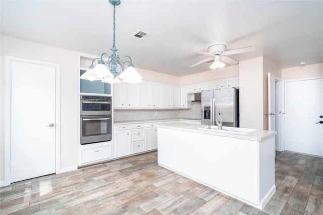 179 Old Bridge Lake, Houston, TX 77069