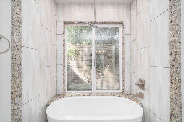 179 Old Bridge Lake, Houston, TX 77069