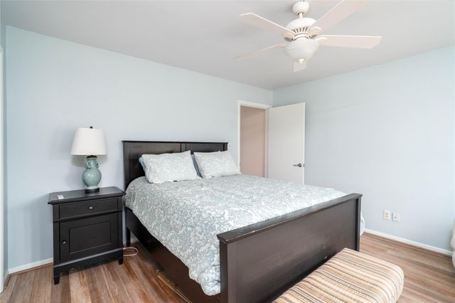 179 Old Bridge Lake, Houston, TX 77069