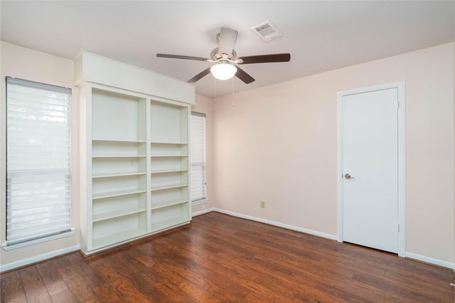 179 Old Bridge Lake, Houston, TX 77069