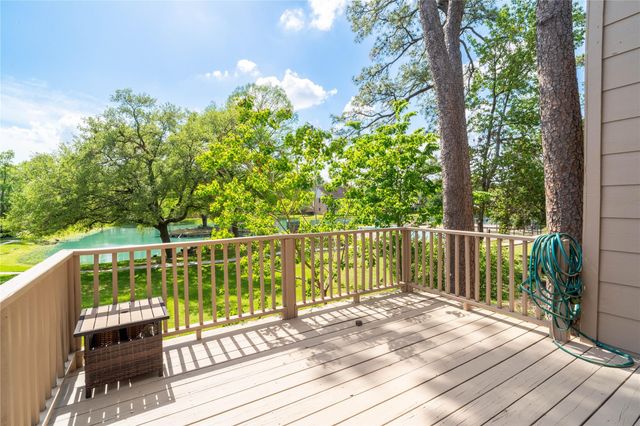 179 Old Bridge Lake, Houston, TX 77069