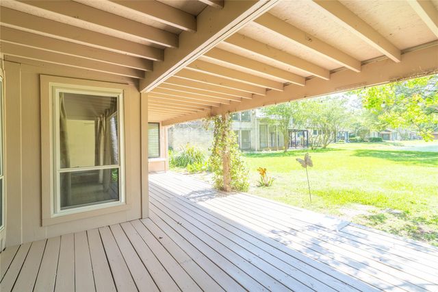 179 Old Bridge Lake, Houston, TX 77069