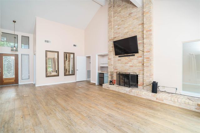 179 Old Bridge Lake, Houston, TX 77069