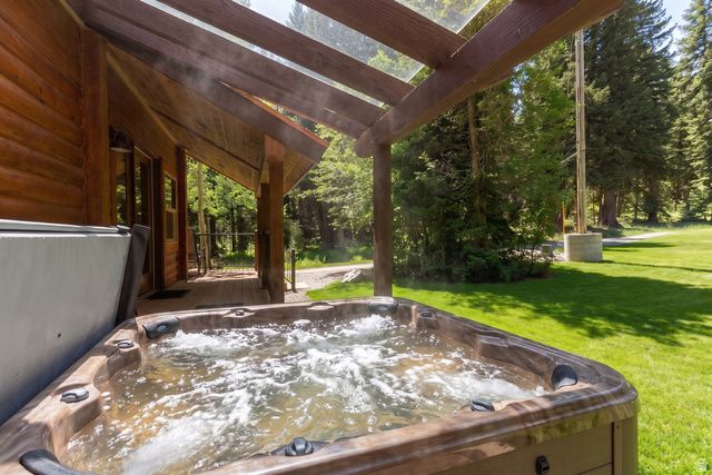 2876 E GREENGROVE DR, Sundance, UT 84604